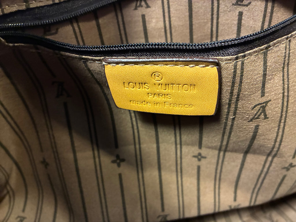Brand New Luxury Luggage Bag