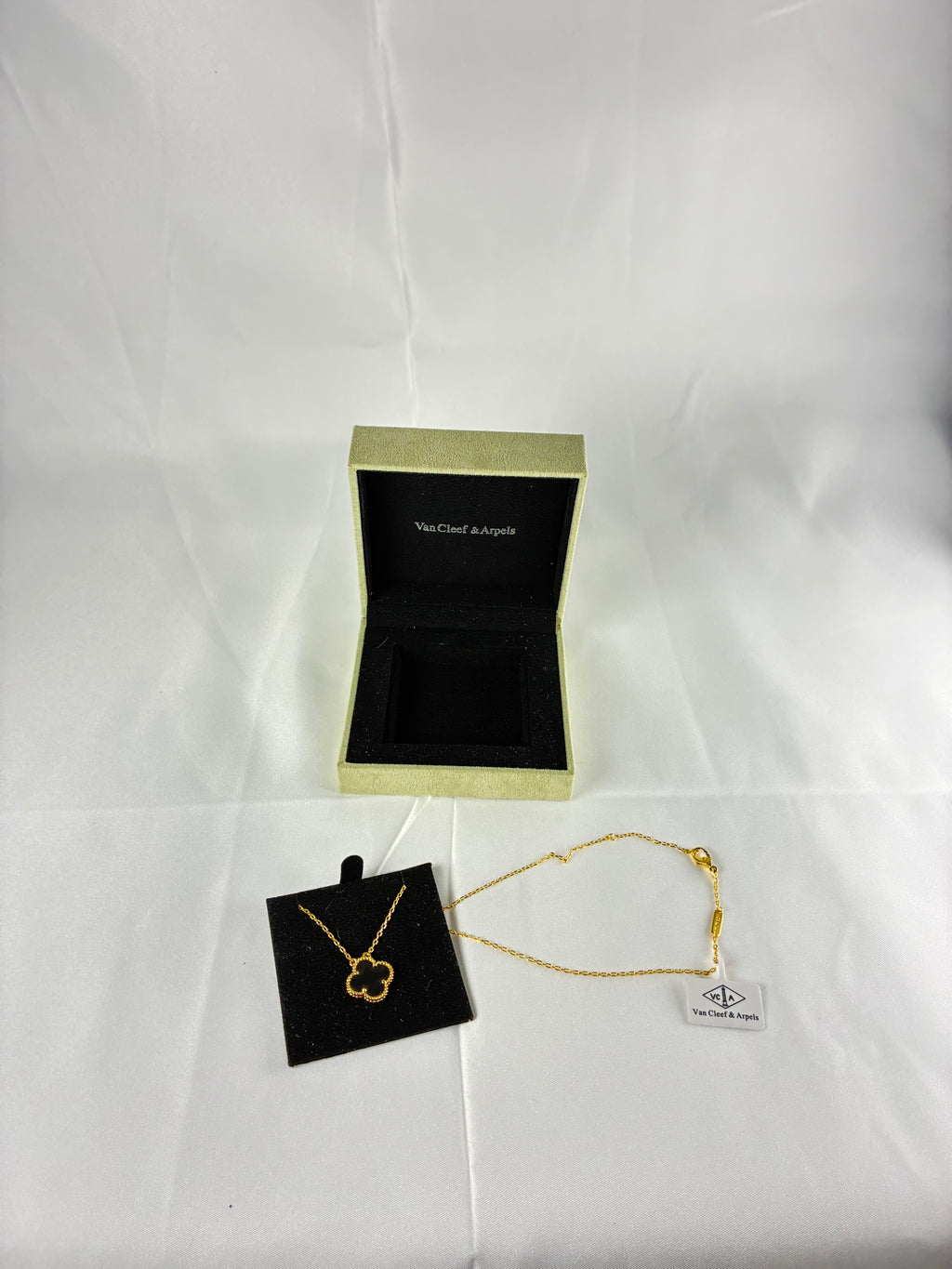 Luxury Women’s Necklace